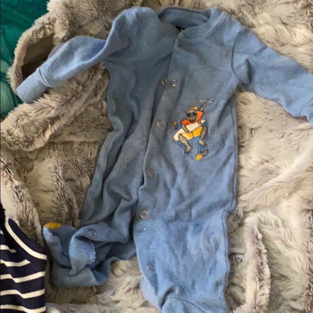 Hurley footsie outfit no stains but wrinkled